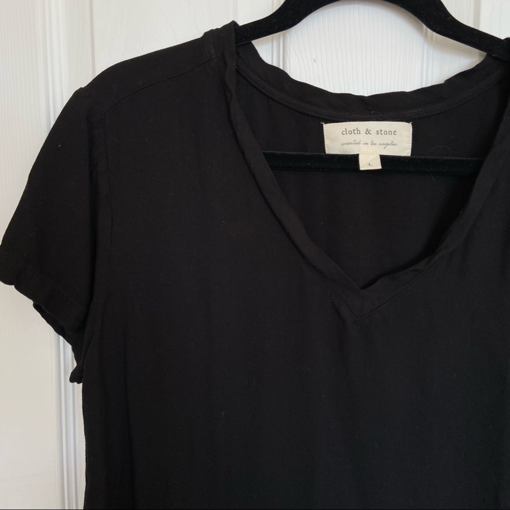 Anthropologie Cloth & Stone Black V Neck Tee Shirt - Picture 2 of 3